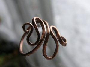 Ring i brons.